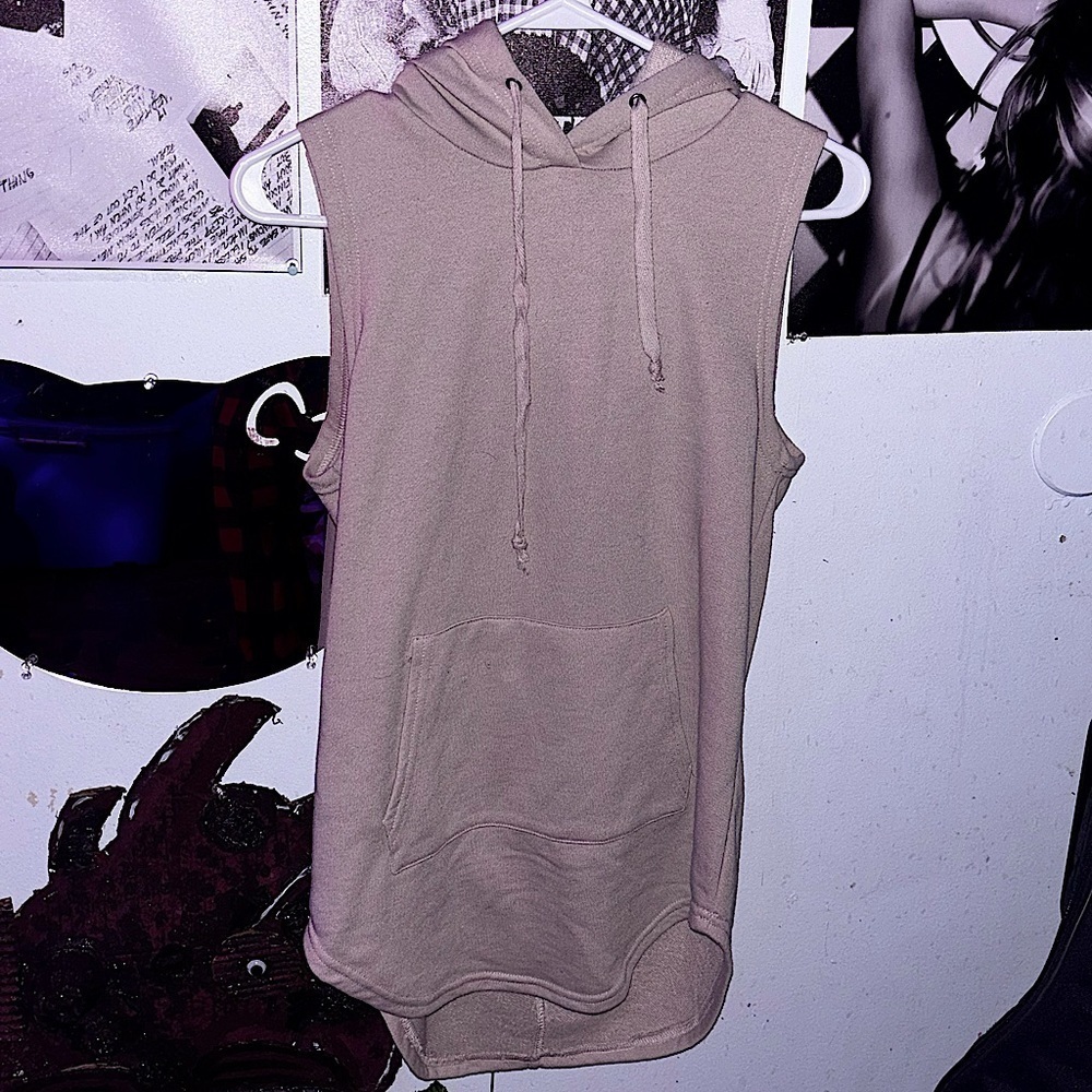 જ⁀➴ᡣ𐭩Sleevless Beige hoodie
